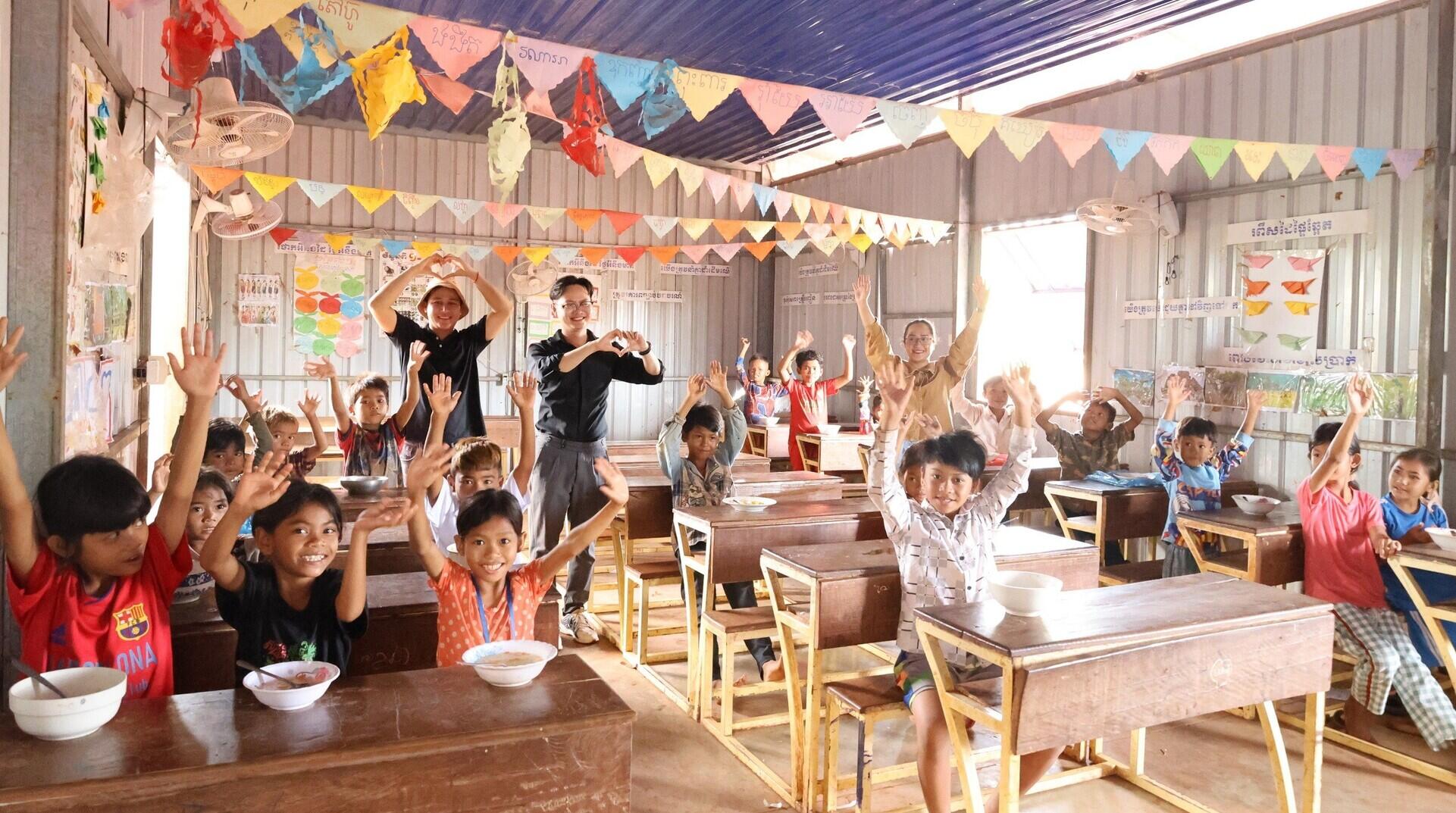 Ngày Chủ nhật trao yêu thương đến con em công nhân