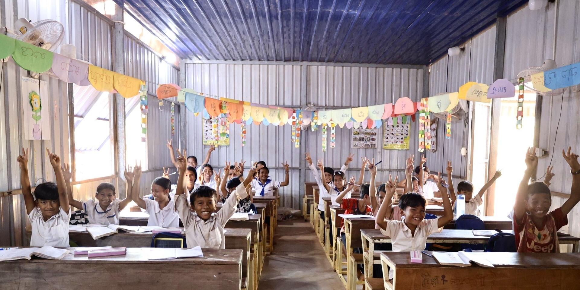 KLH Koun Mom chăm lo giáo dục cho con công nhân Campuchia