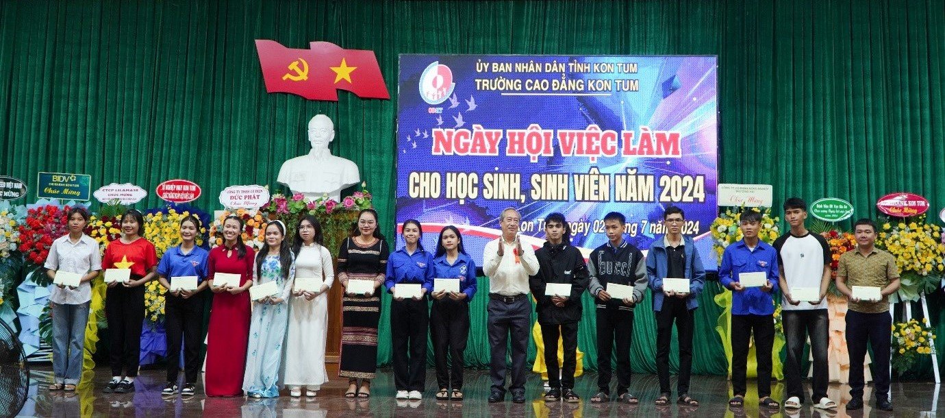 THACO AGRI tham dự Ngày hội việc làm năm 2024